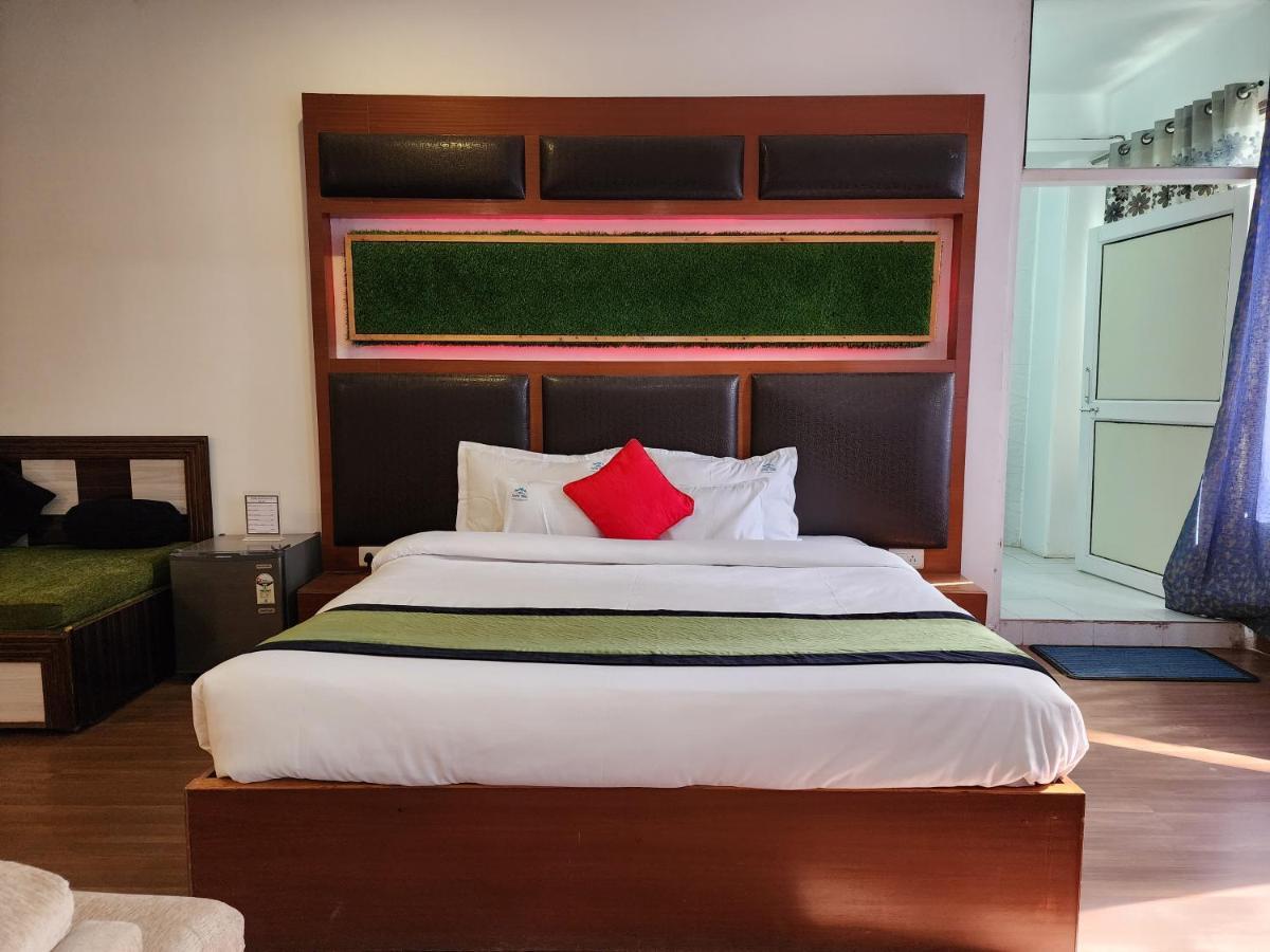 Hotel Bliss Kasauli Kültér fotó