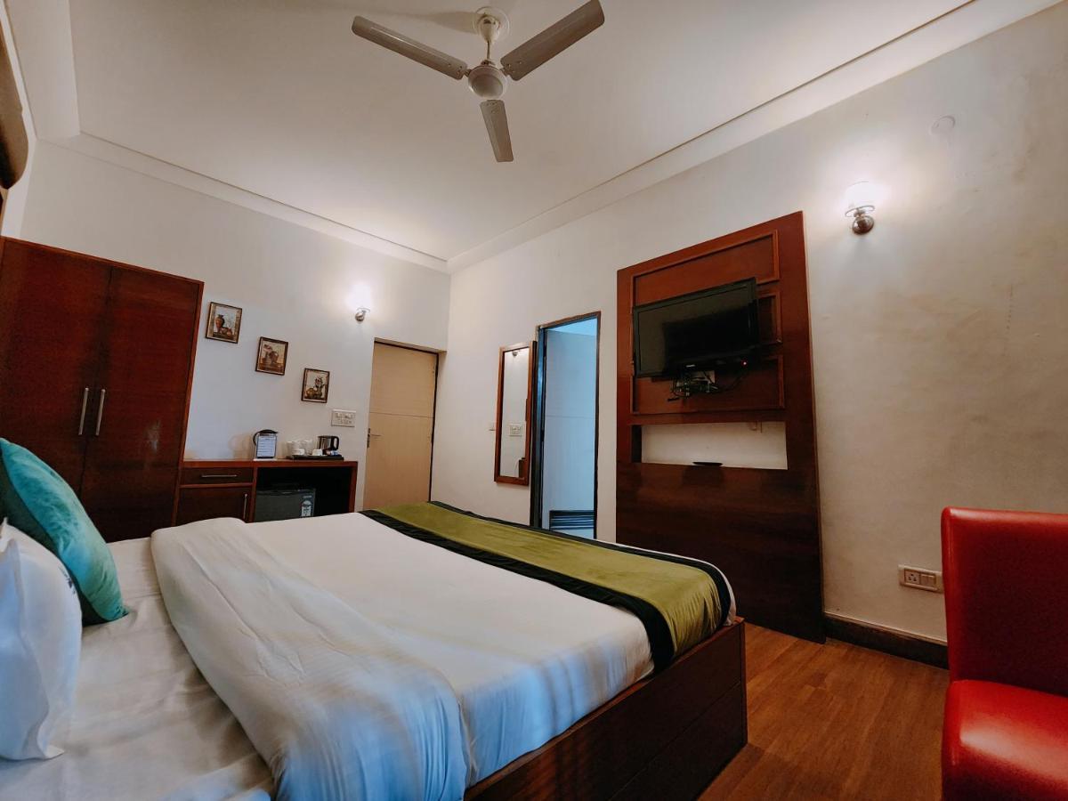 Hotel Bliss Kasauli Kültér fotó