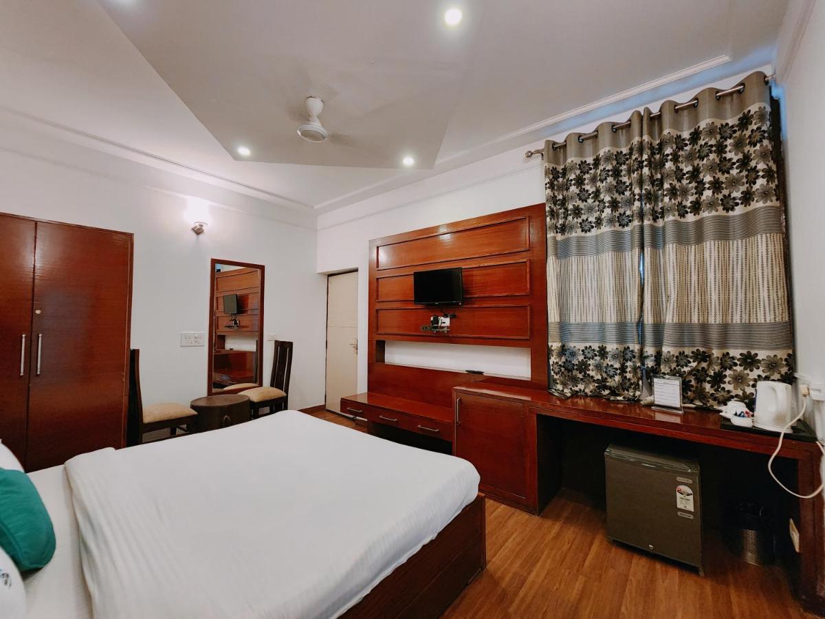 Hotel Bliss Kasauli Kültér fotó