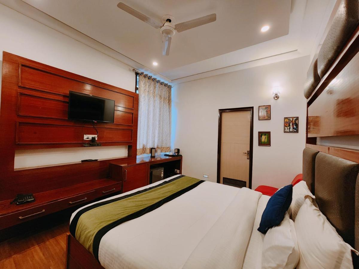 Hotel Bliss Kasauli Kültér fotó