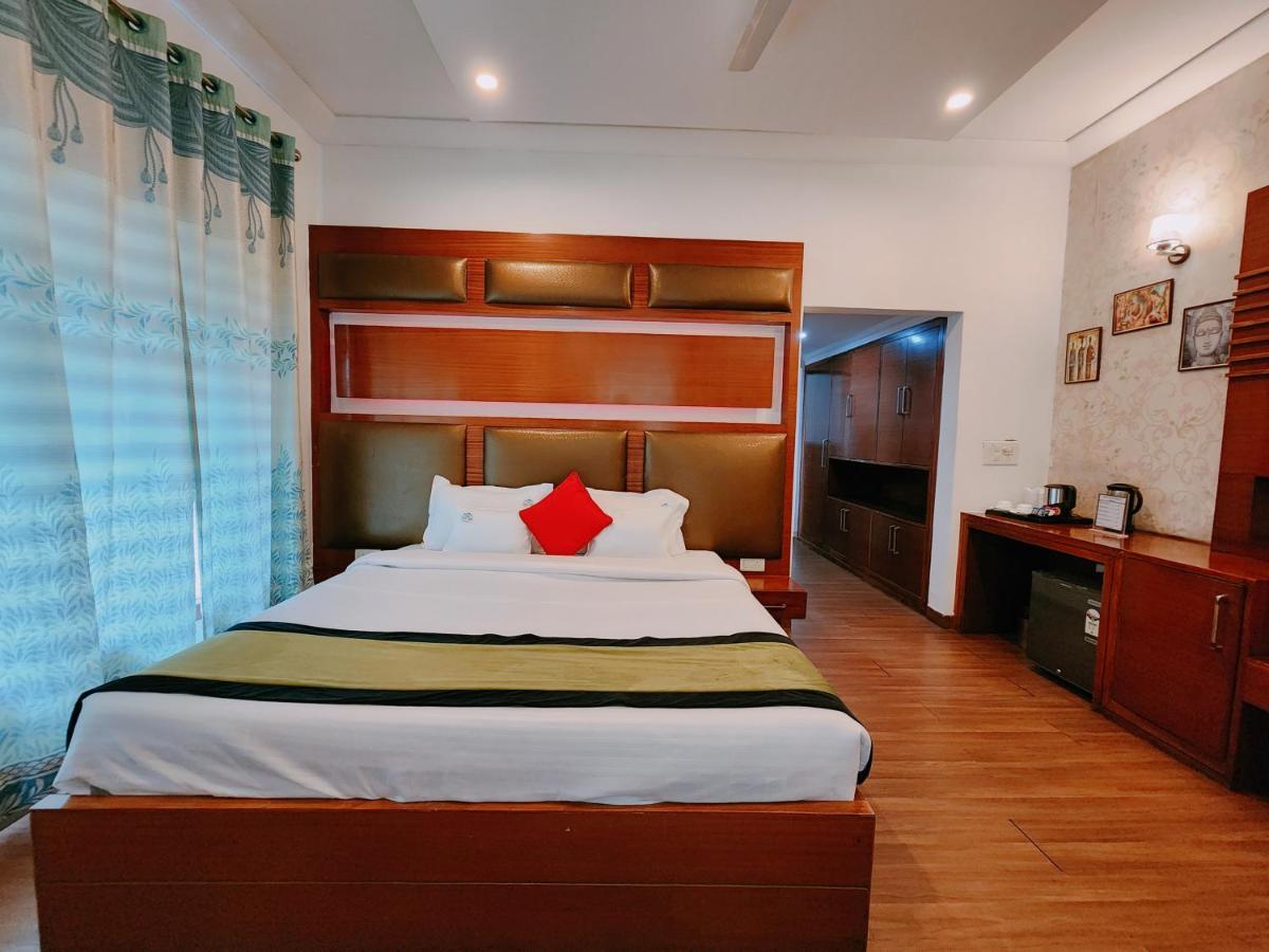 Hotel Bliss Kasauli Kültér fotó