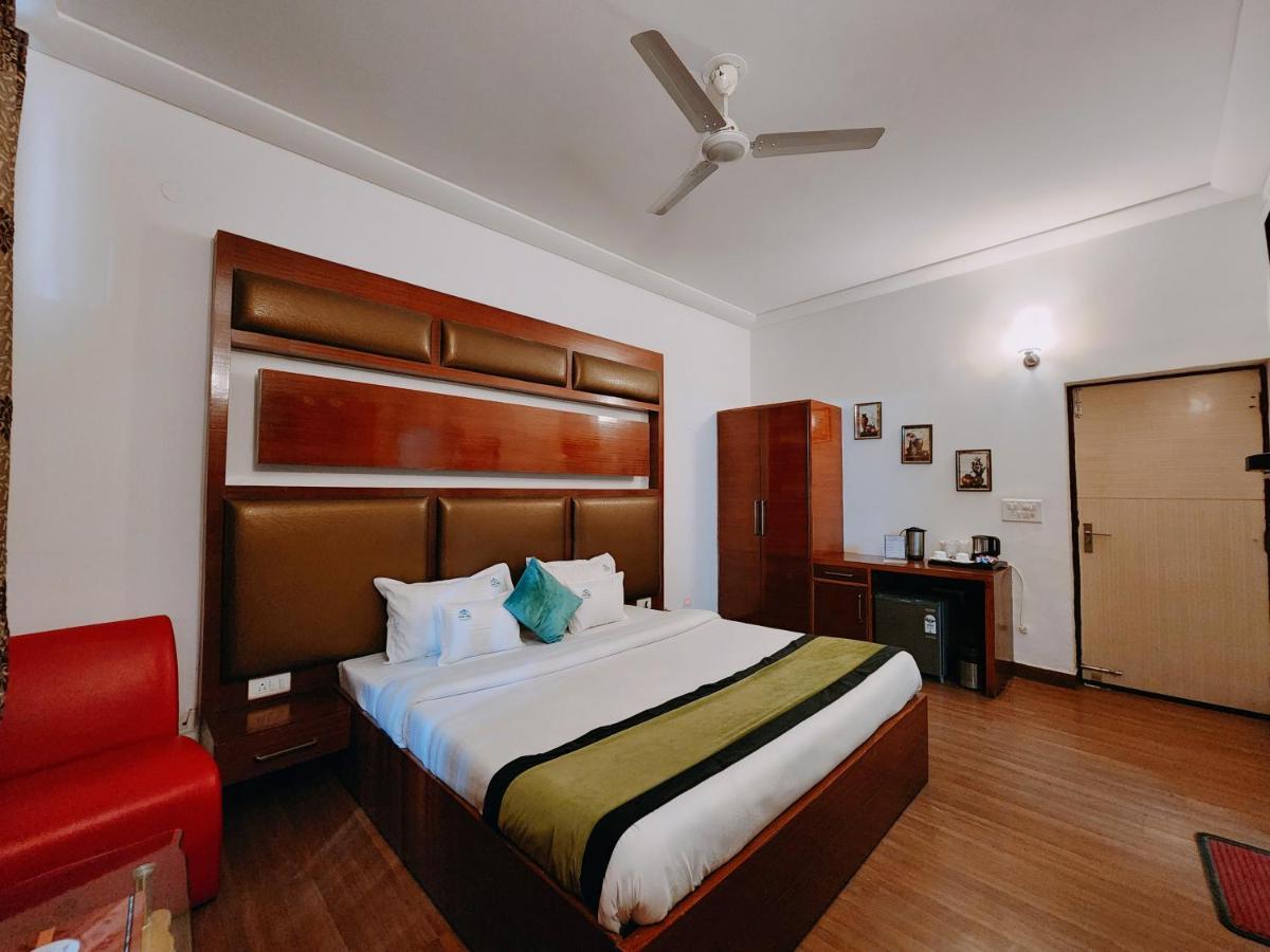 Hotel Bliss Kasauli Kültér fotó